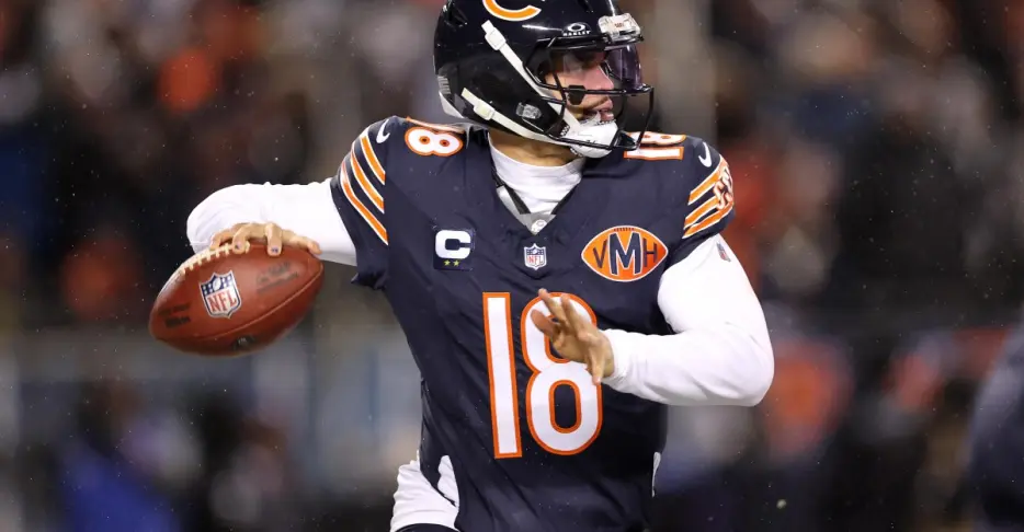 Caleb Williams gives massive compliment to Aaron Rodgers