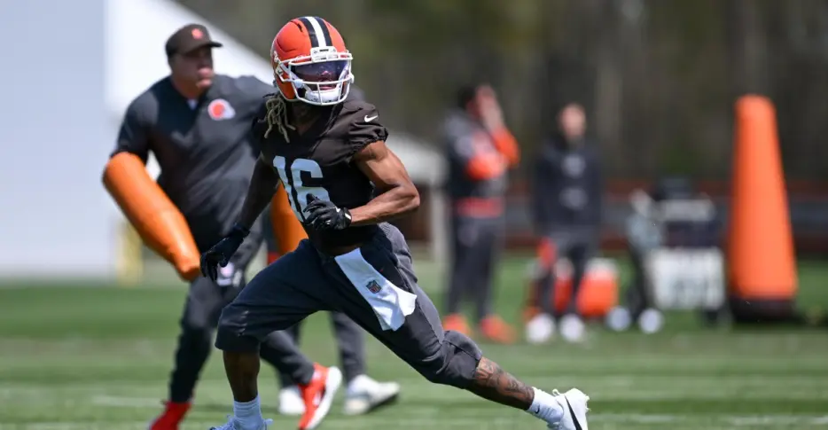 Daily Dawg Chow (6/15): The young guys are looking good