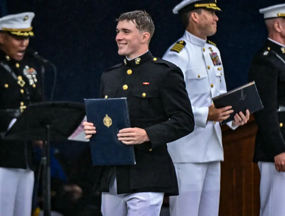 Steelers Sights &amp; Sounds: Eli Heidenreich Graduates from Naval Academy
