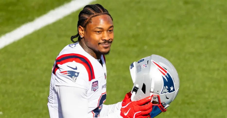 Commanders News: Why won’t GM Adam Peters sign WR Stefon Diggs?