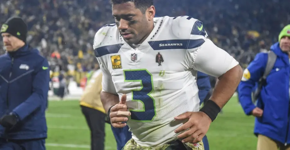 Seahawks News 6/4: Seahawks legend Russell Wilson retires from NFL