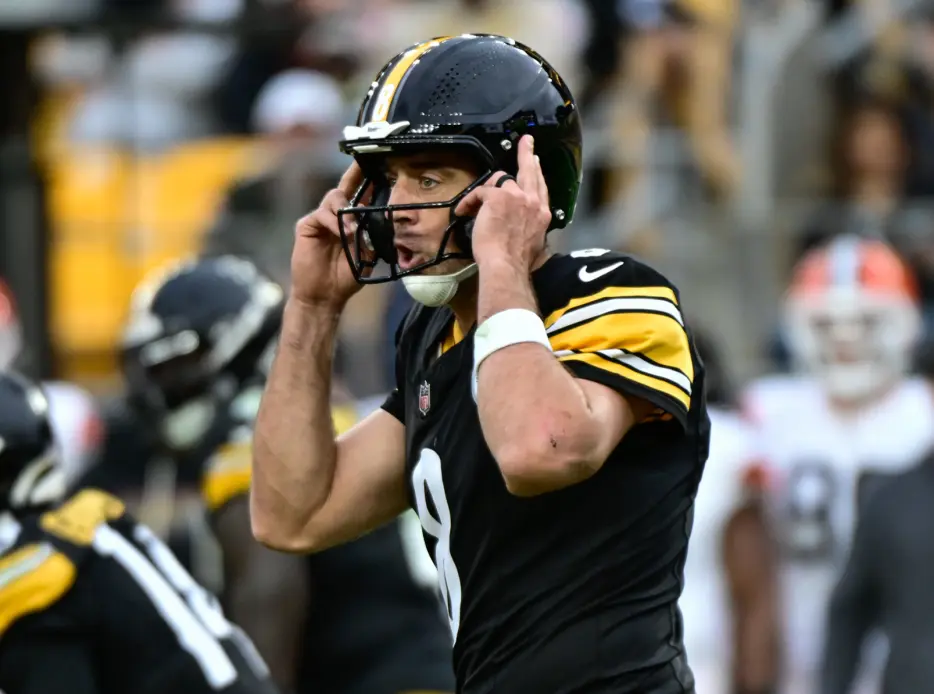 Is Aaron Rodgers Too Intense with Steelers Teammates?