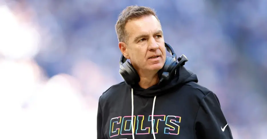 How many games will the Colts give Lou Anarumo to produce a better product?