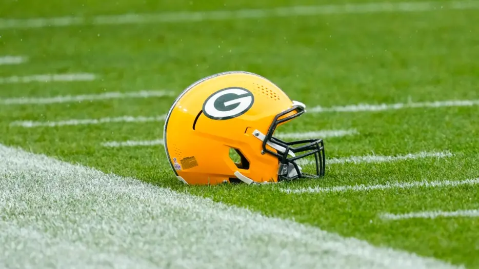 5 Positions Battles to Watch During Green Bay Packers Training Camp