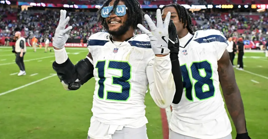 Seahawks linebacker Ernest Jones named to NFL Top 100 for first time