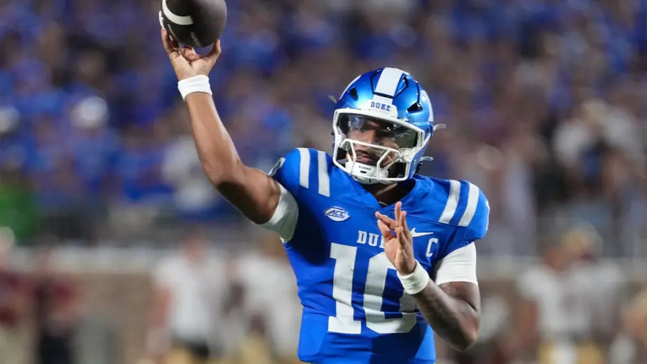 The top 5 QBs in 2027 NFL Draft class, per ESPN