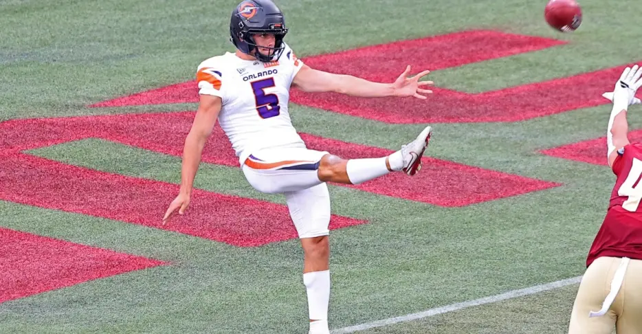 Cardinals work out two UFL players