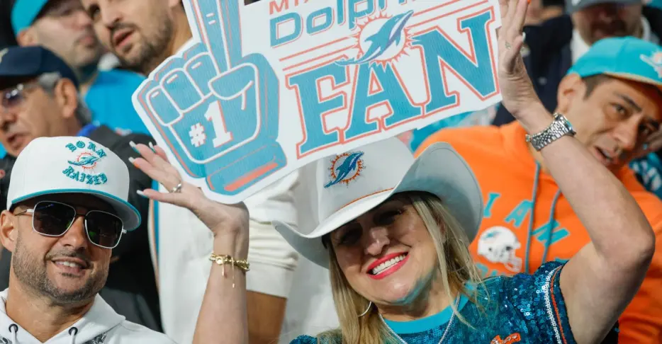 Miami Dolphins Discussion: Talking Heads Vs. Die Hard Fans Edition