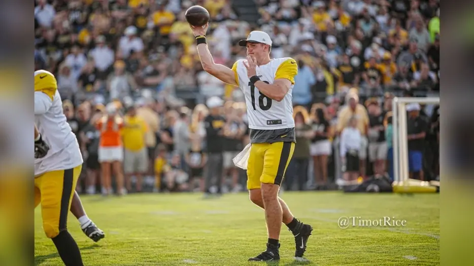 ‘Feel Really Good Throwing The Ball:’ Will Howard Details Mechanical Changes He’s Made