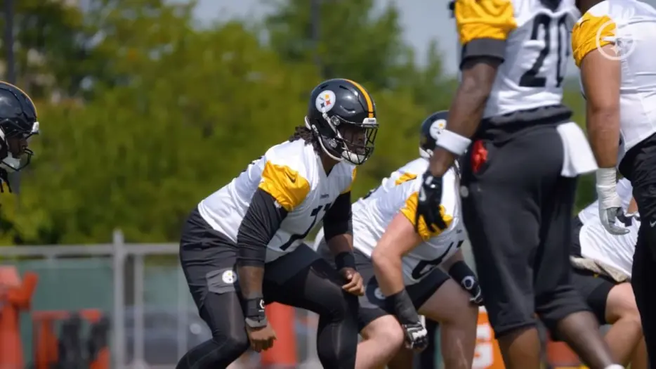 ‘Handled It Really Well’: Nick Herbig Praises Rookie OT Max Iheanachor’s NFL Transition