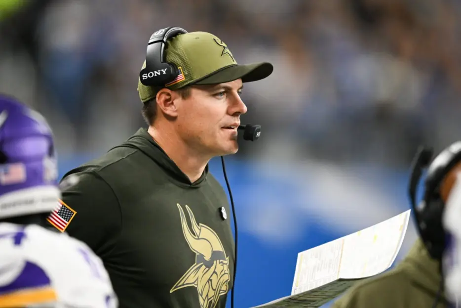 Minnesota Vikings Advised to Trade for Another Pro Bowl QB