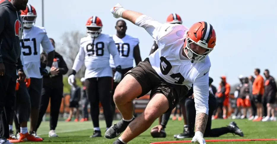Browns minicamp: 3 starters plus rookie not practicing, key defender in walking boot
