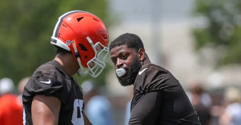 Browns roster: Defensive end depth chart and expectations