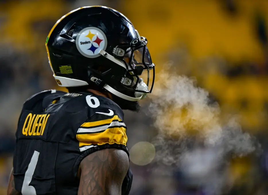 Steelers Veteran Reports to OTAs, Despite Contract Uncertainty