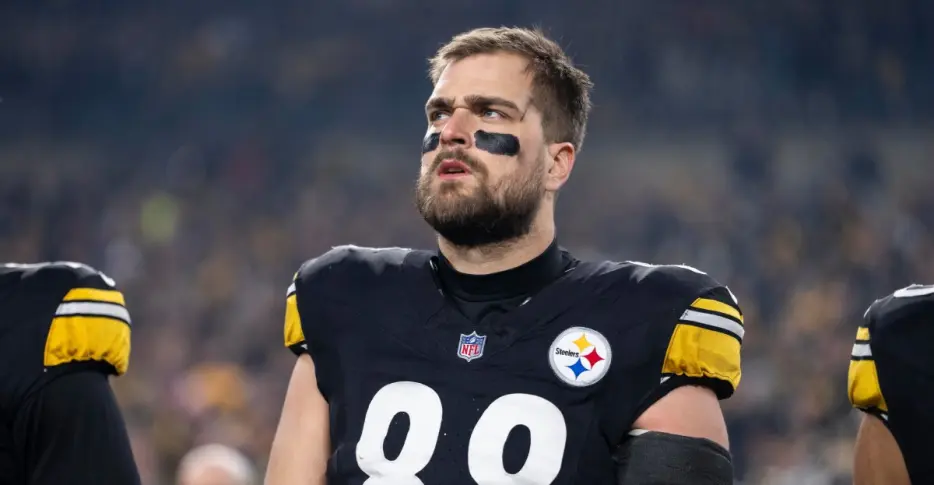 Steelers restructure TE Pat Freiermuth’s contract