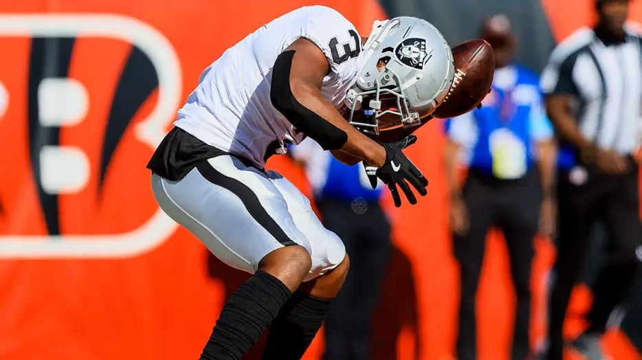 Cowboys targeting RB help with workout for ex-Raiders draft pick