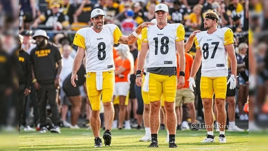 ‘Great Opportunity’: Aaron Rodgers Relishing Chance To Mentor Will Howard, Drew Allar