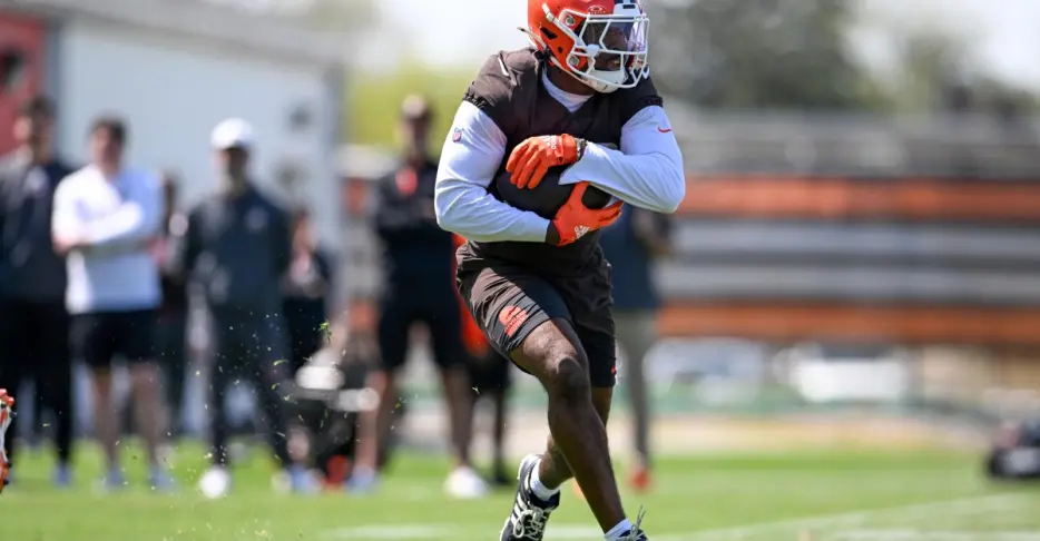 Daily Dawg Chow (7/8): Let’s talk running backs