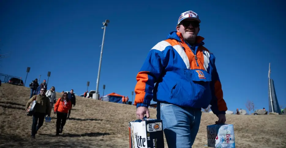 BroncosRide bus service to return service to Broncos games