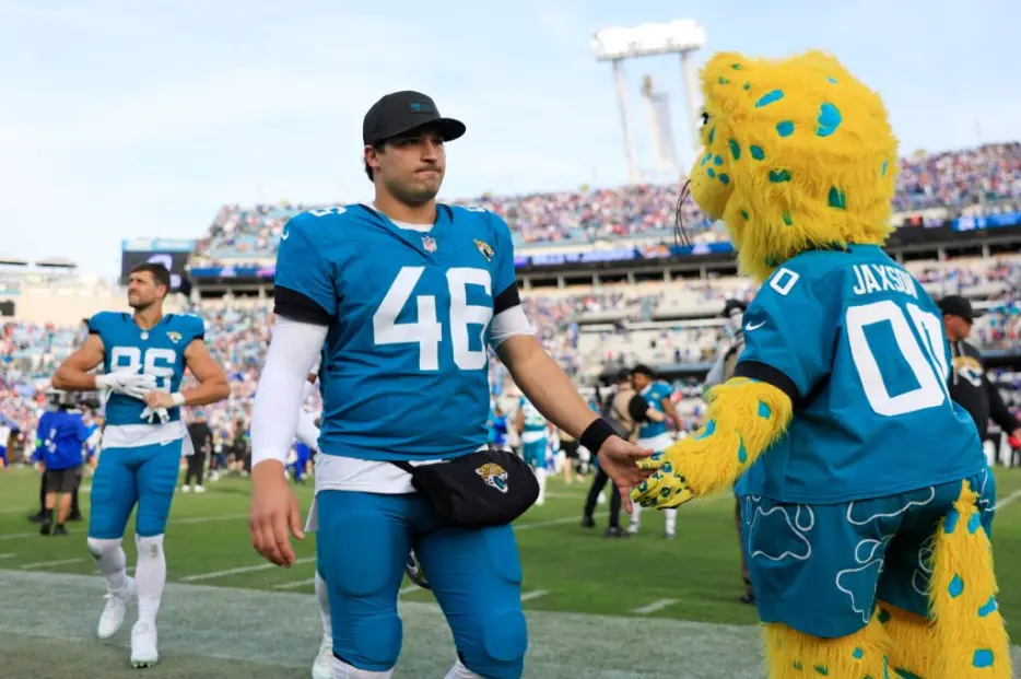 Jaguars To Extend LS Ross Matiscik