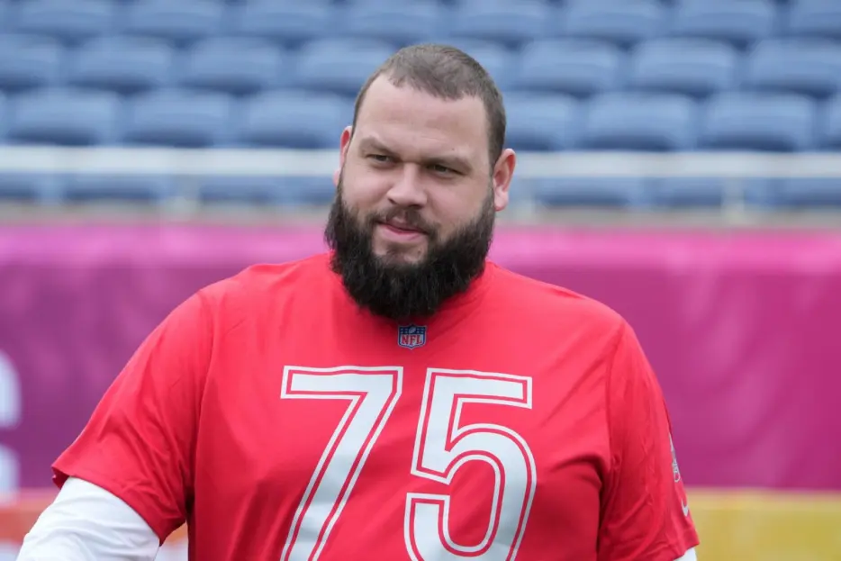 Browns G Joel Bitonio Announces Retirement