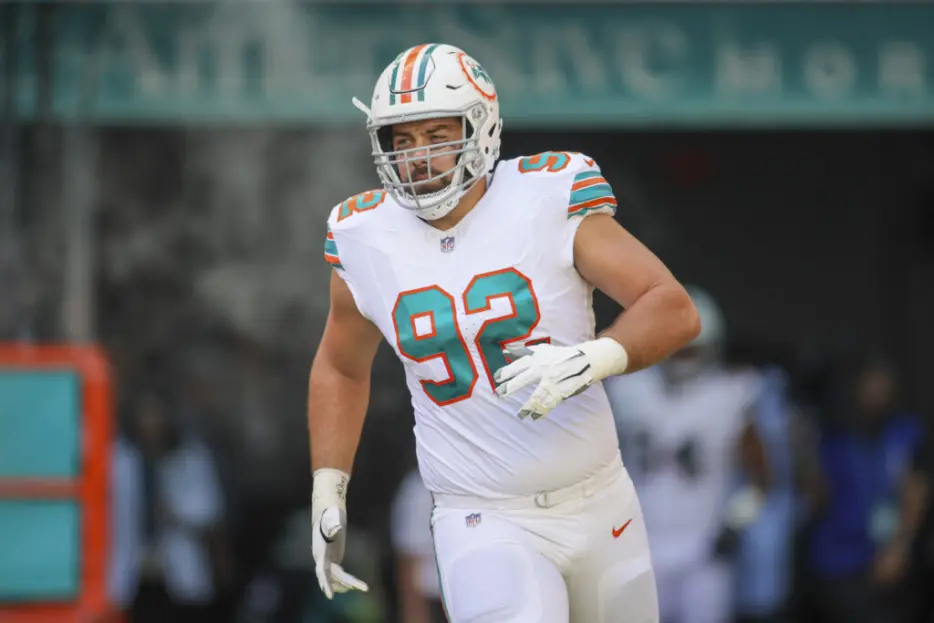 DT Zach Sieler Wants To Retire With Dolphins