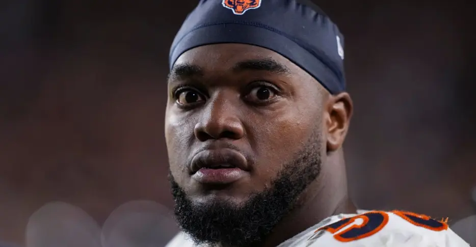 Ten Chicago Bears with the most to prove in 2026: 3. Dayo Odeyingbo