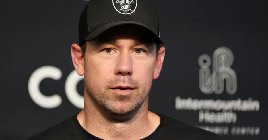 Head coach Klint Kubiak versus offensive coordinator Klint Kubiak
