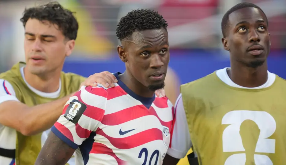 Sports World Reacts To Folarin Balogun's Controversial Red Card In USA Win: 'Man What'