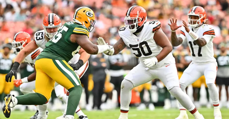 Dolphins claim former Packers defensive tackle off waivers