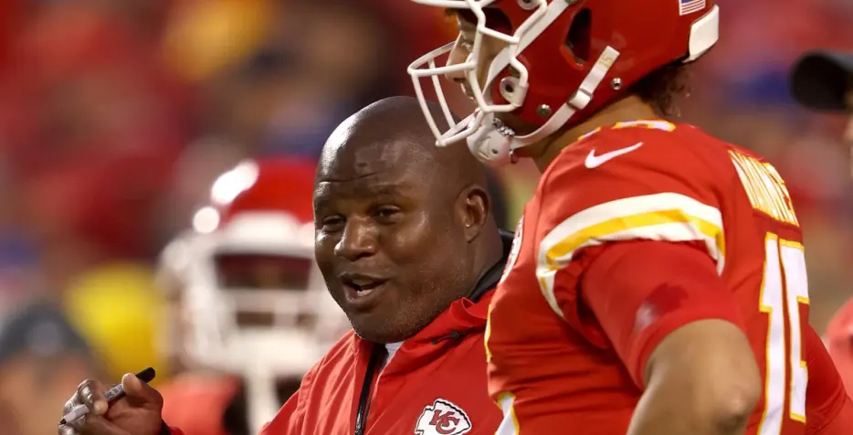 Chiefs’ GM Brett Veach says offense is ‘getting back to the old school’