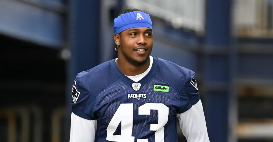 Patriots survey results: Fans interested in this training camp competition