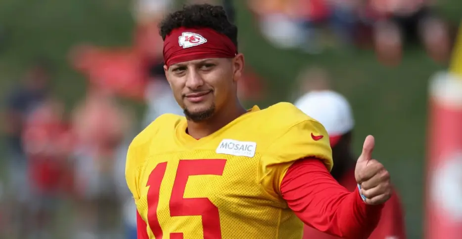 Chiefs want to keep Mahomes ‘happy &amp; engaged’ in OTAs, per Ian Rapaport