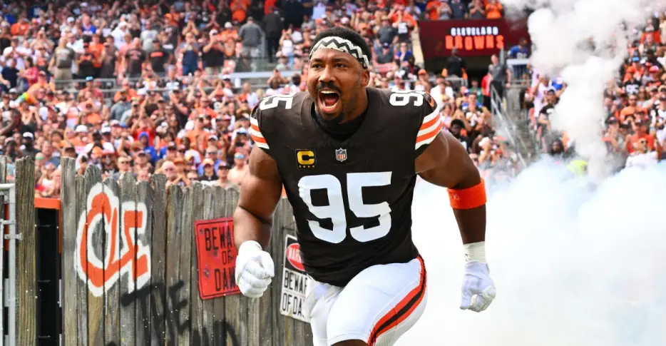 Myles Garrett’s cap hit is barely more than this former Rams backup