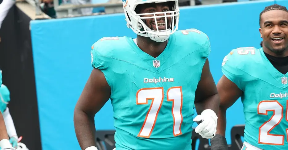 Dolphins part ways with multiple offensive linemen