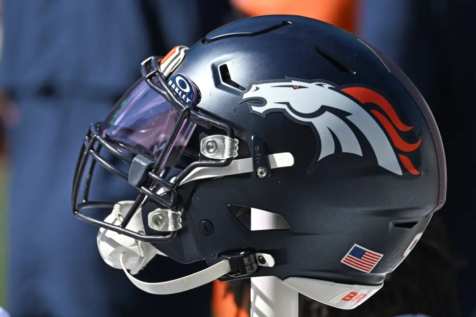 Broncos Signing CB Sean Fresch Jr.