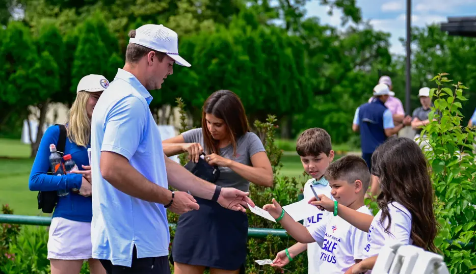 Steelers QB Will Howard Hosts Local Kids for Golf with Us Event
