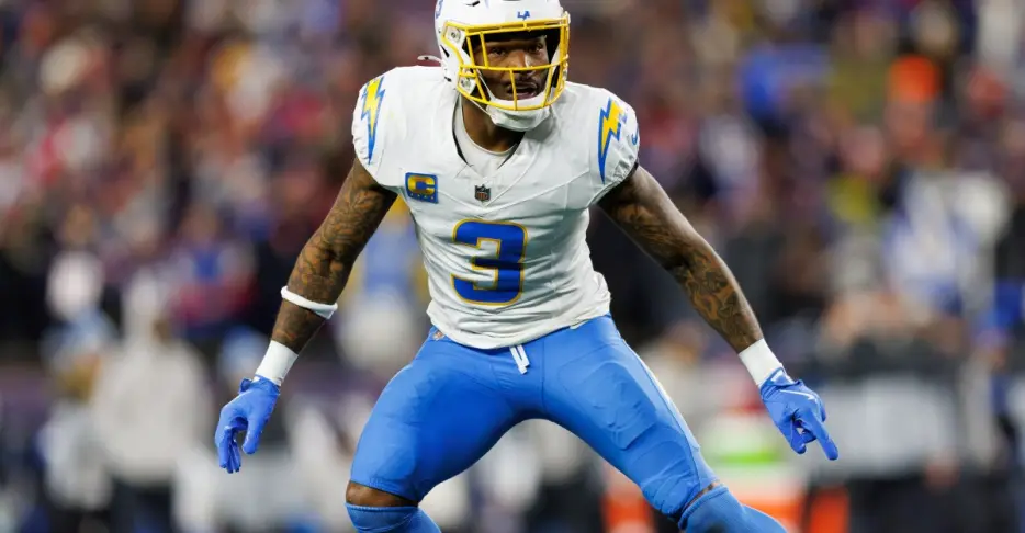 Derwin James ranked No.2 among safeties by ESPN